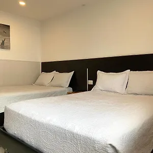 Marbella Apartahotel